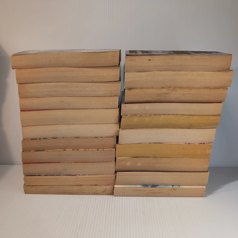 Jude Deveraux Montgomery Series Book 1-20 24 Paperback Historical Romance 21x - Image 3 of 4