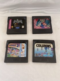 SEGA Game Gear Handheld Console *Screen Working* with 4 cartridge games.