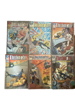 Checkmate Lot of  14 DC Comic Books