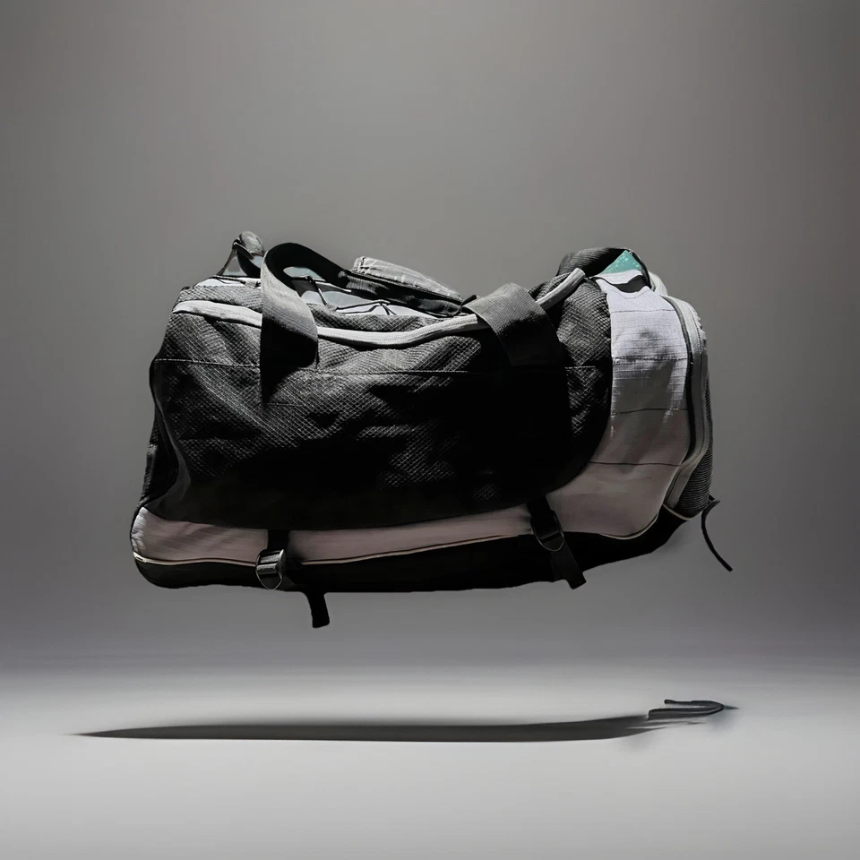 High Sierra Large Black Gray Duffel Bag Travel Gym Sports Shoulder Strap 24” - Image 2 of 4