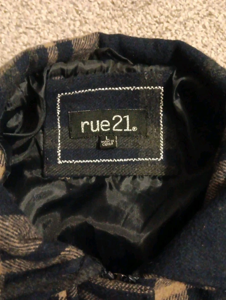 Casaco estilo poncho Rue 21 feminino grande xadrez escuro zíper completo + fecho capa duffel - Imagem 2 de 4