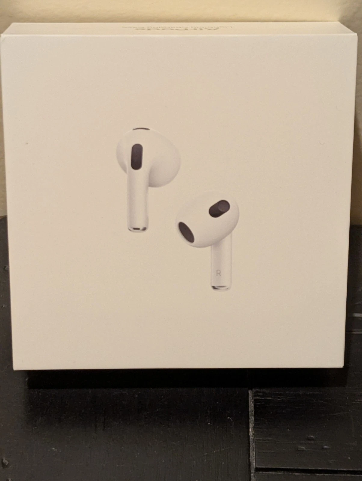 Apple Airpods 3rd Generation with Lightning Charging Case A2897 (MPNY3LL/A)