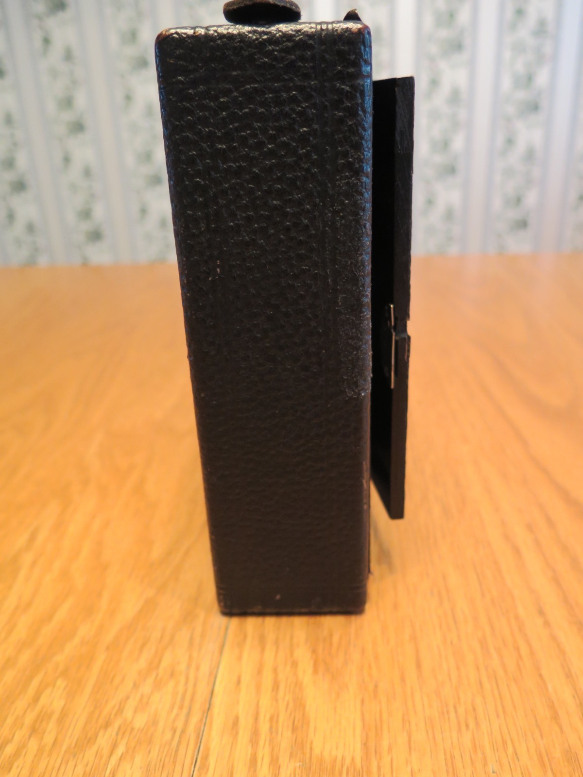 Antique Kodak Eastman Premo No. 8 Camera w/ Shutter Release PARTS/REPAIR ~VIDEO