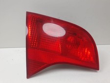 AUDI A4 Avant 8D5, B5 Heckklappenleuchte links 8E9945093 1.90 Diesel 31244346