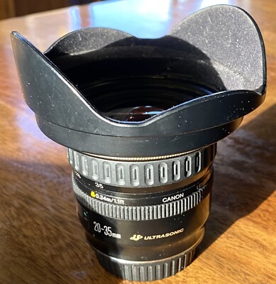 CANON Lens EF ULTRASONIC 20-35mm 1:3.5-4.5 with are-83E Hood and