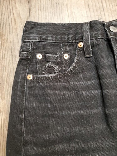 Levi's 501 Bermuda Shorts Distressed Button Fly Black 100% Cotton Juniors 24" - Picture 12 of 17
