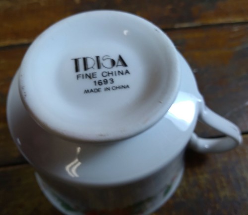 Set of 6 Coffee Cups Saucers Christmas Poinsettia Gold Trim TRISA China 1693 - Picture 8 of 12