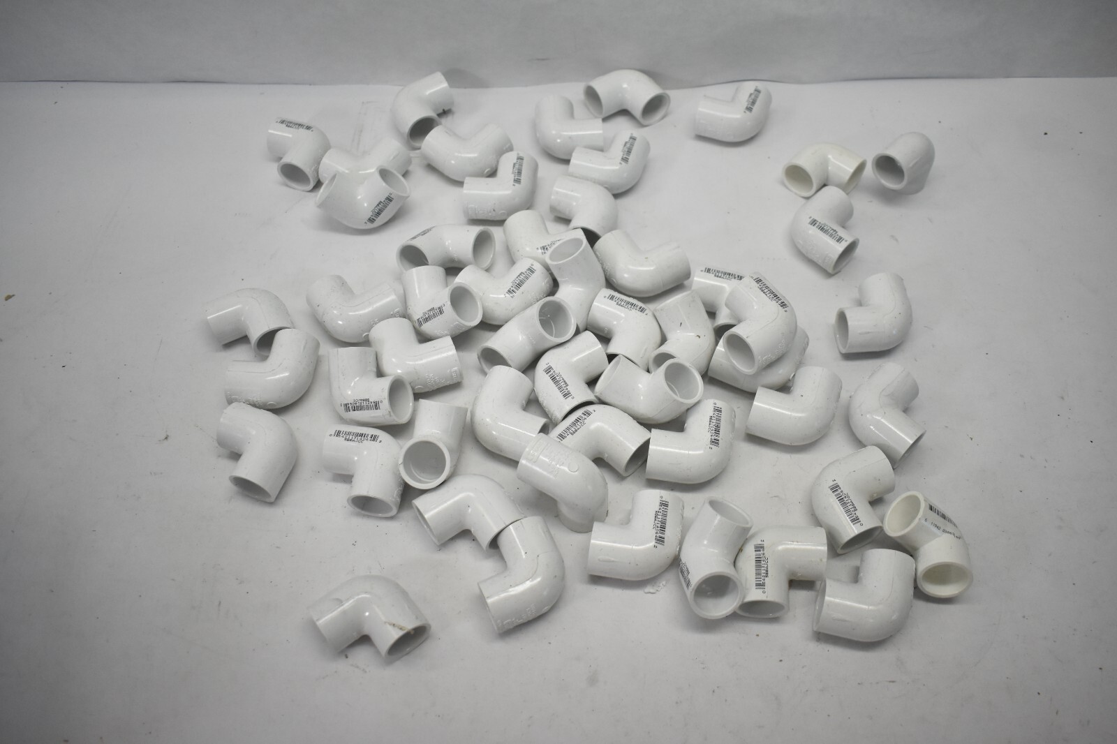 Lot of 52 Charlotte Schedule 40 PVC 90° Elbows 3/4" PVCL34 White 406-007