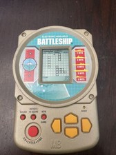 Battleship Milton Bradley 1995 Vintage Electronic Handheld Video Game Works EUC