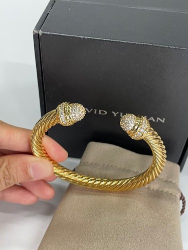 David Yurman 18Kt Gold 7mm Cable Cuff Bracelet With Diamonds M
