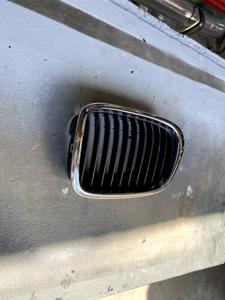 Левосторонние почечные решетки от оригинального производителя 2001 2002 2003 BMW 5 серии E39 528i 525i 530i - Изображение 2 из 4