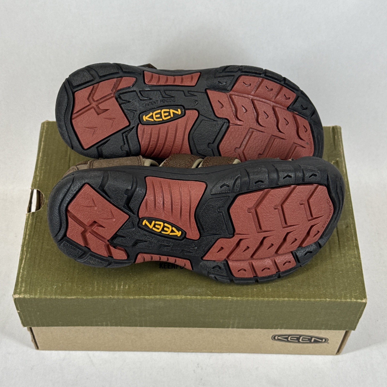 Scarpe Keen Youth Newport H2 gomma ardesia nero henné bruciato taglia 2 1006570