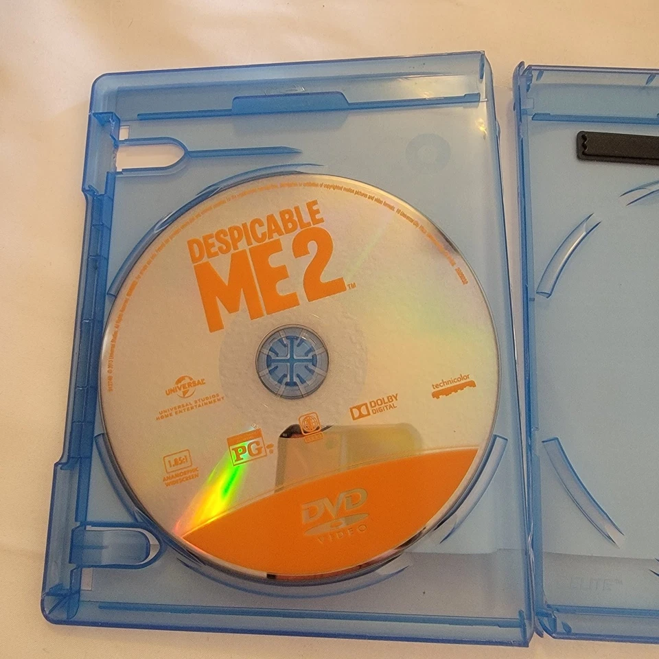 Despicable Me 2 DVD 2013 Steve Carell 3 Mini-Movies Missing Blu Ray - Image 2 of 4