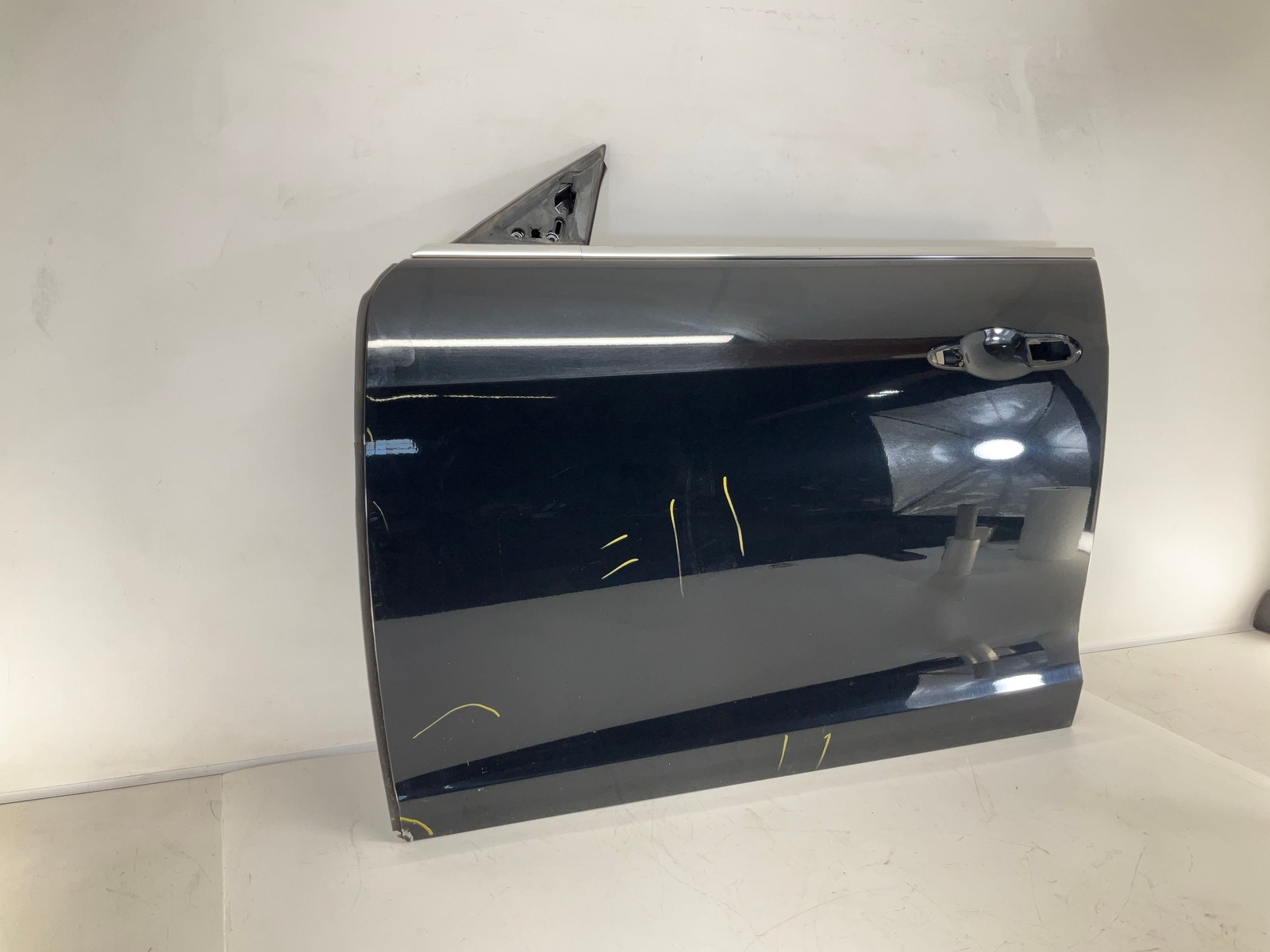 14-19 MASERATI Ghibli Front Left Driver Door Shell