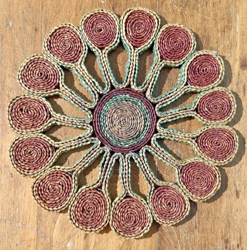 Colorful Woven Round Trivets Kitchen Raffia Hot Pads Wall Vintage Boho Set of 5 image 4