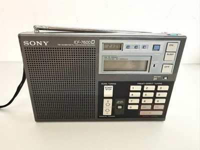 * SONY ICF-7600D + World Receiver RADIO Weltempfänger Top Zustand *