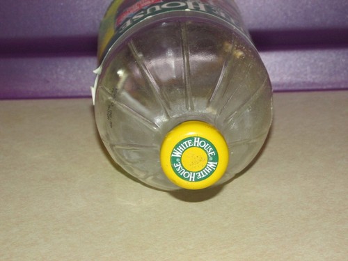 White House Apple Cider Vinegar~1 Quart~Bottle~Paper Label with Stain~2000 - Picture 4 of 4