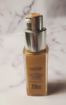 Dior Forever Skin Glow 24H Wear Radiant Foundation SPF 15 - 1W - .67 oz - New