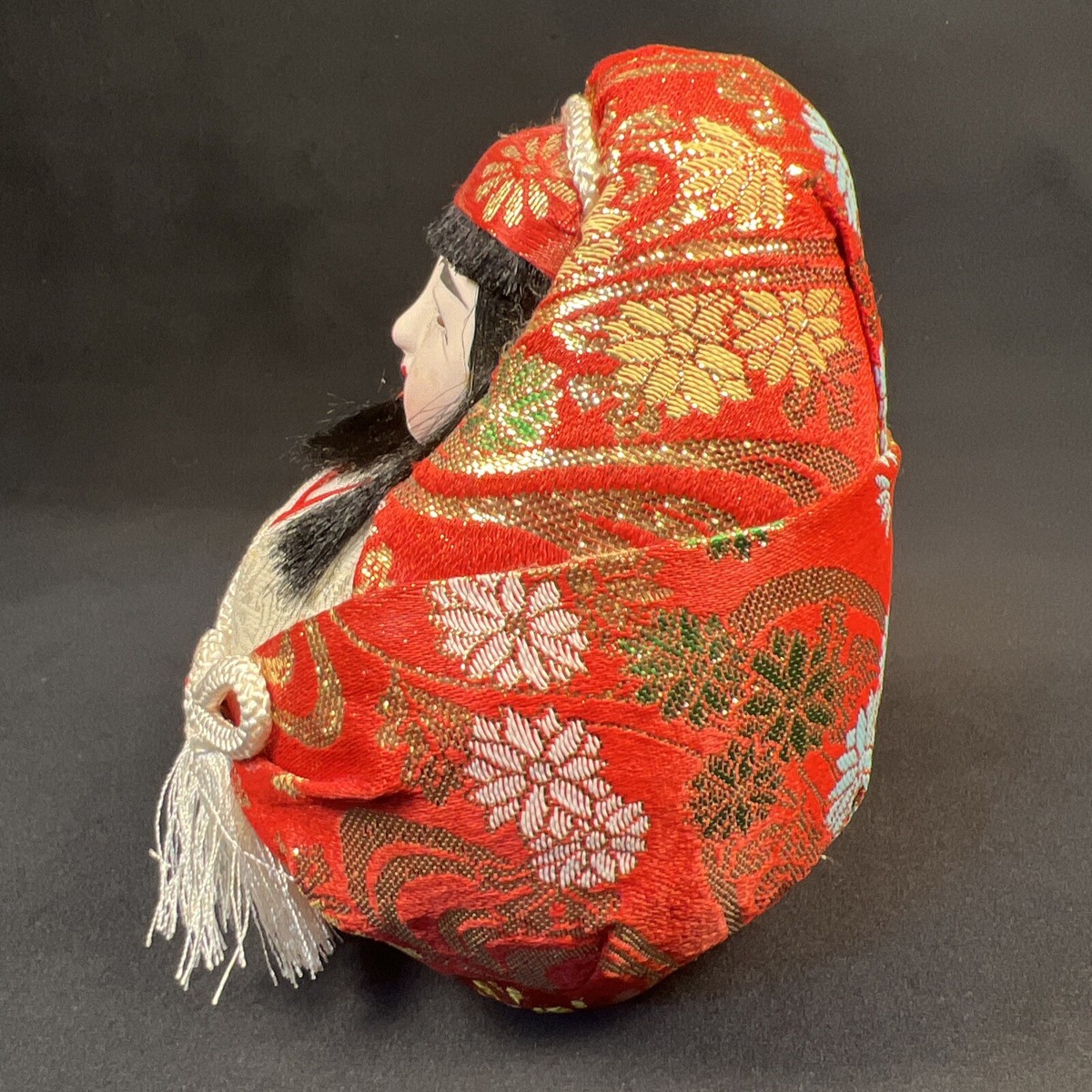 PV09087 Vintage Japanese Wedding Hime Daruma Doll Gofun Face Red