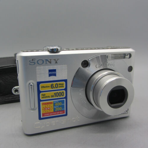 Sony fotocamera digitale Cybershot DSC-W30 6,0MP argento testata - Foto 2 di 8