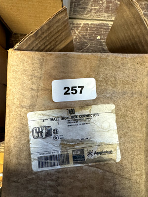 Appleton 7490 Mall Iron Box Connector 4''