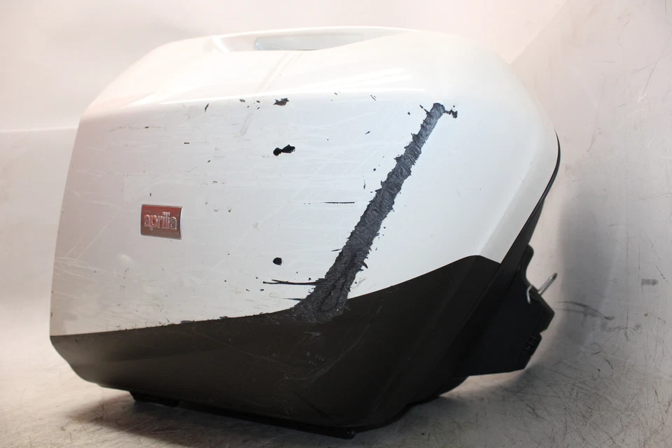 2015 Aprilia Caponord 1200 Right Trunk Suitcase - Image 2 of 4