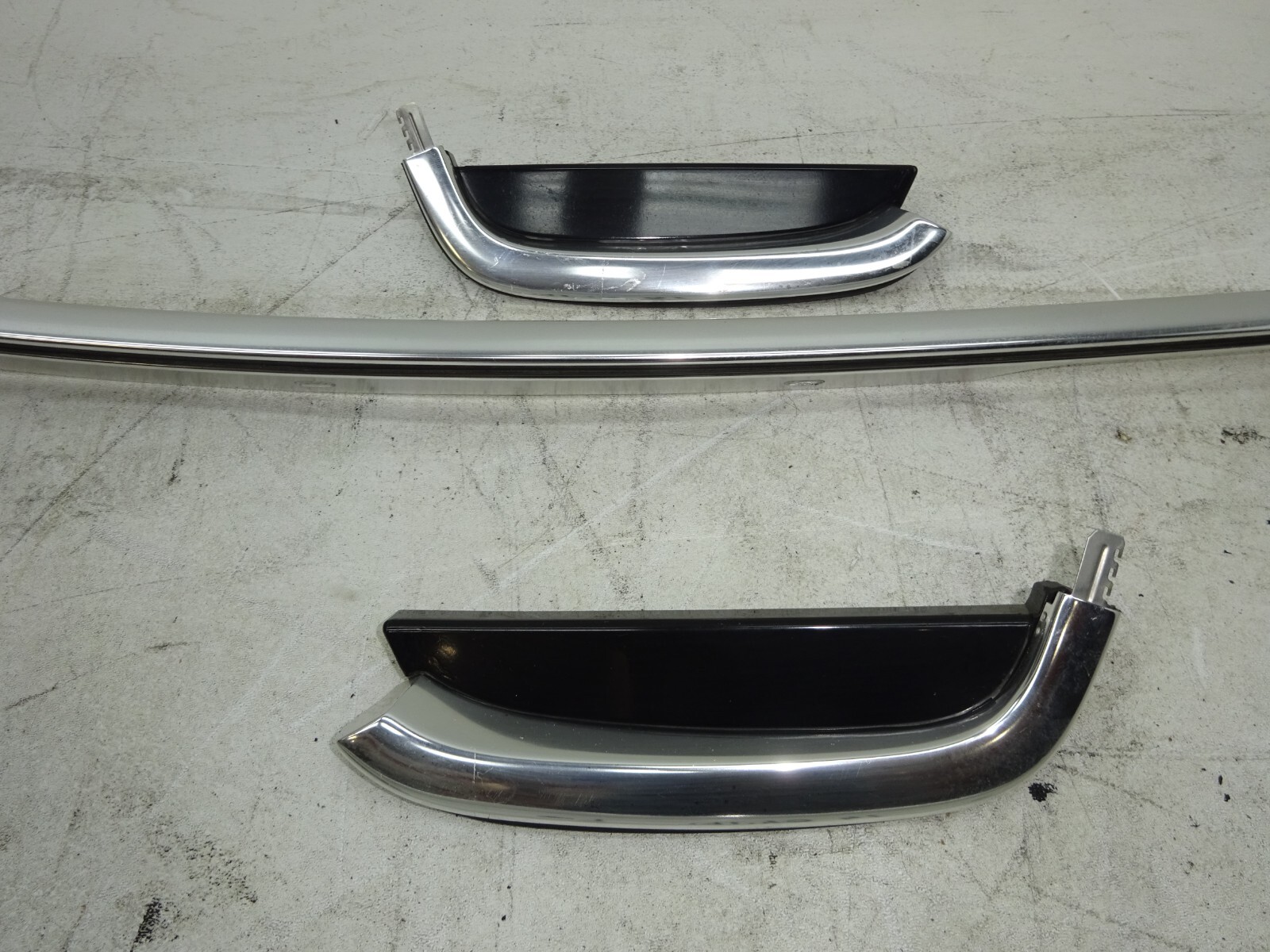 2014-2017 Maserati Ghibli Left Right Roof Window Molding Trim Set OEM DE231044