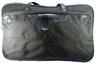 Hartmann Black BALISTIC NYLON Expandable TO 15 COMPRESSES TO 3'' Carry-On Zip