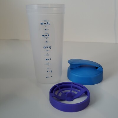 TUPPERWARE Blue Quick Shake Container 2.5 Cups 600 ml Measuring
