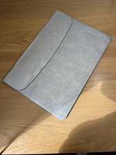 Funda para portátil MacBook de cuero dorada estilo sobre ejecutivo portador de Kalidi