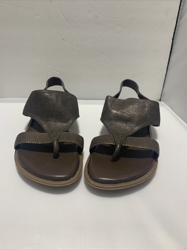 lululemon model sandals