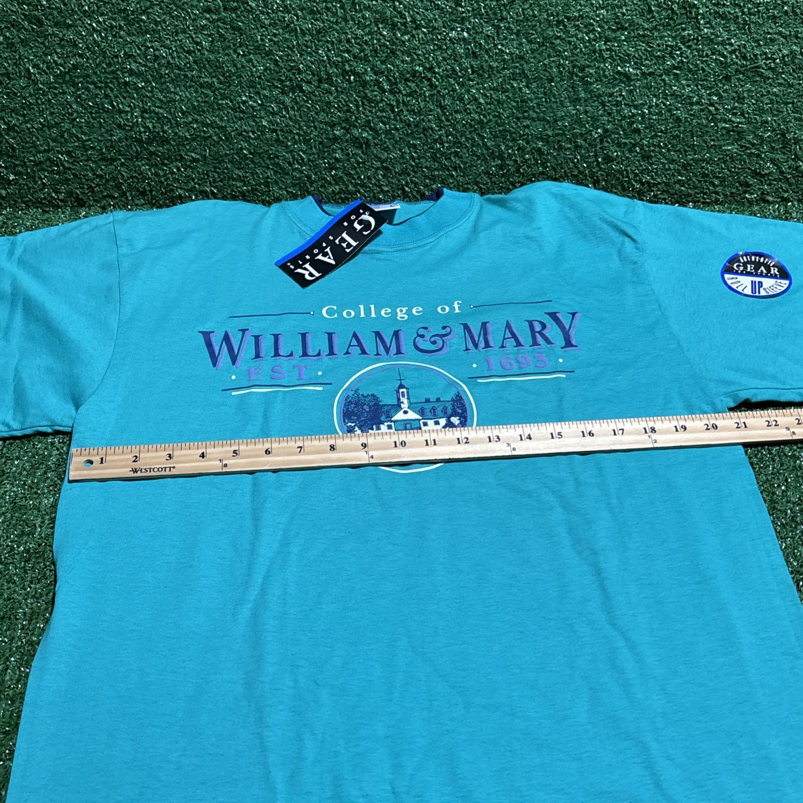 VTG College Of William & Mary L Tee Gear For Sports Crazy Piece Dead Stock