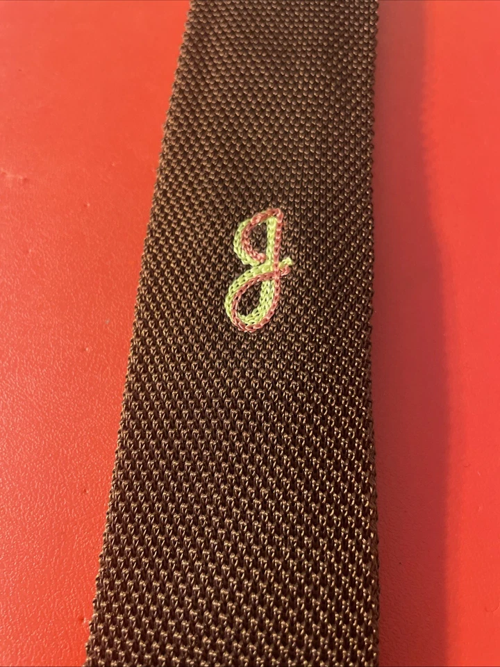 复古 50 年代方形末端紧身领带 Rockabilly VLV 人造丝链缝制字母“J” — 第 3/4 张图片