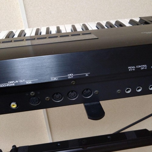Sintetizador Roland S-50 - Imagen 16 de 17