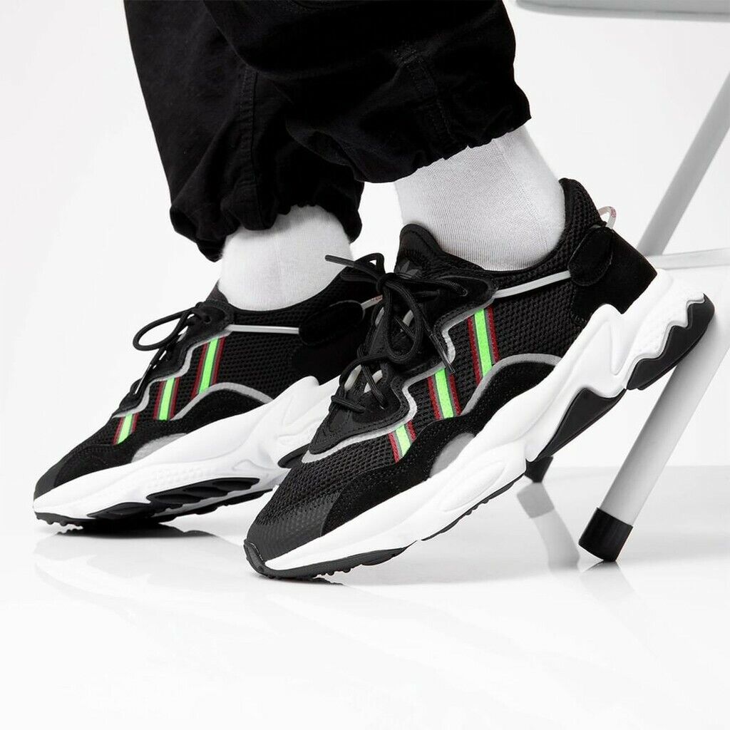 Adidas Originals OZWEEGO Men's Running Shoes Black/Green Adidas Originals OZWEEGO Men's Running Shoes Black/Green