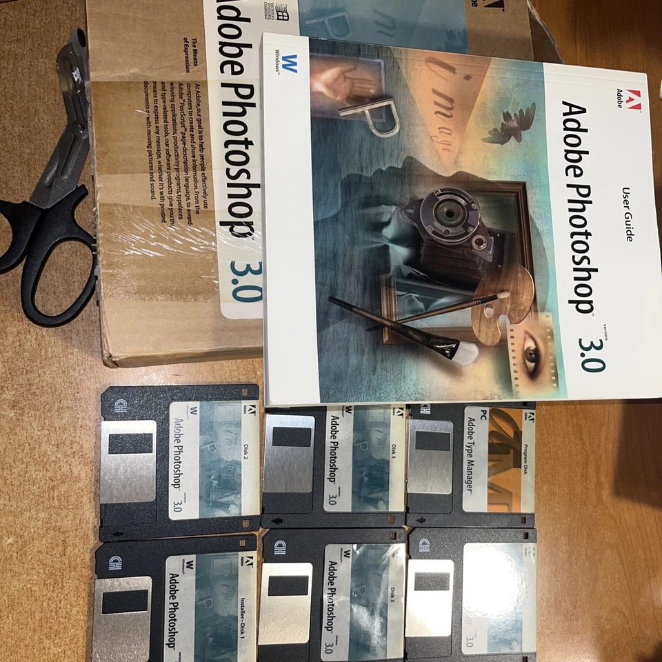 Vintage Upgrade Adobe Photoshop 3.0, User Guide, Program Disk, & Disk 1-5 W/box - Image 4 of 4
