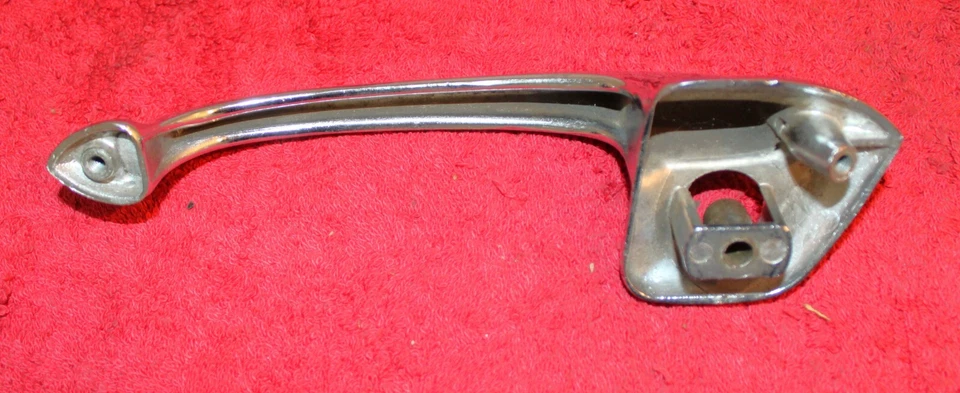 Ford Custom Deluxe Crestliner 1950 1951 convertible nuevo de colección puerta derecha manija exterior Foto 3 de 4