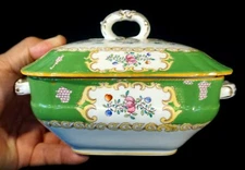 Stunning Minton Green Cockatrice Sauce Tureen With Circle Detail