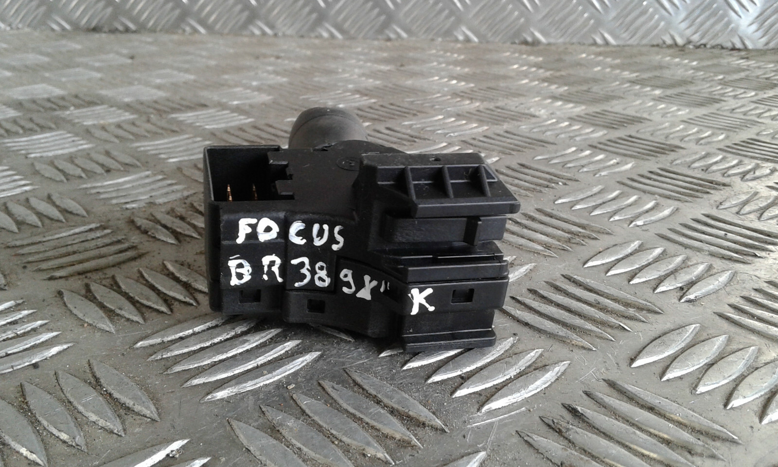 Volant De Commande Pour FORD FOCUS I (1998-2004) - Commodo - Bon état, D'occasion