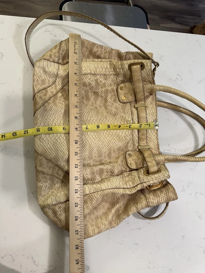 Cartera Rachel Zoe, Cuero Duex Ash Serpiente Repujado, Bolso Bandolera, Herrajes Dorados Foto 4 de 4