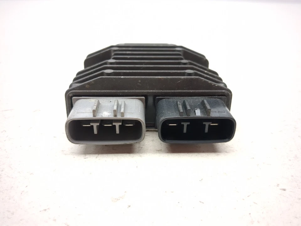 08-17 Yamaha Raider XV1900 CU Regulador de Voltaje Rectificador FH012AA Foto 2 de 4