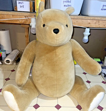 Vintage Large Disney Classic Pooh Gund Plush 26  Seated JUMBO