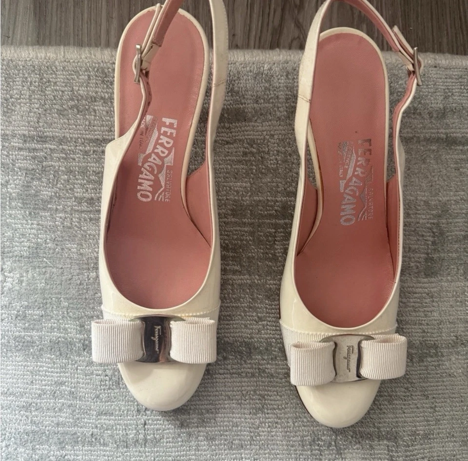 Tacón de gatito Ferragamo vintage talla 36 Foto 2 de 4