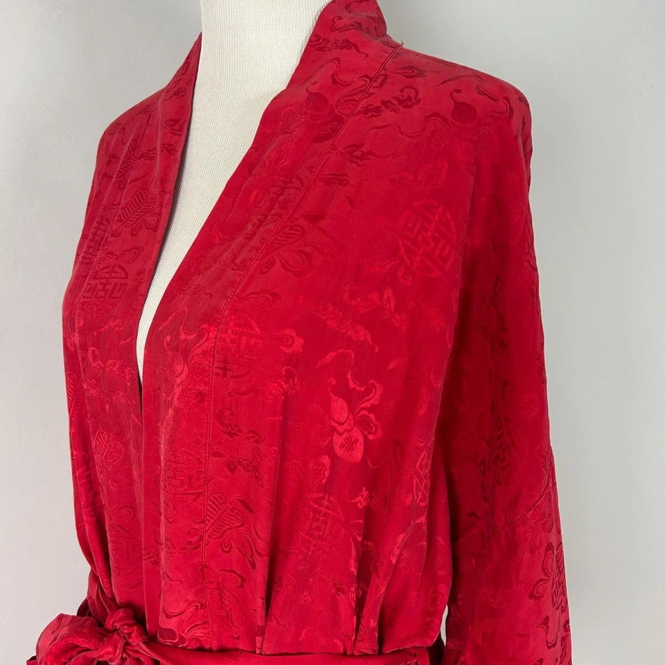 Vintage Dreamsacks 100% Red Asian Print Long Robe Size Small/Medium - Image 2 of 4