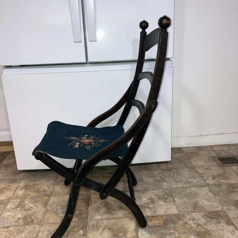 Silla Plegable Antigua E. W. Vaill 1870 Guerra Civil Campaña Era Alfombra Asiento Raro Foto 2 de 4
