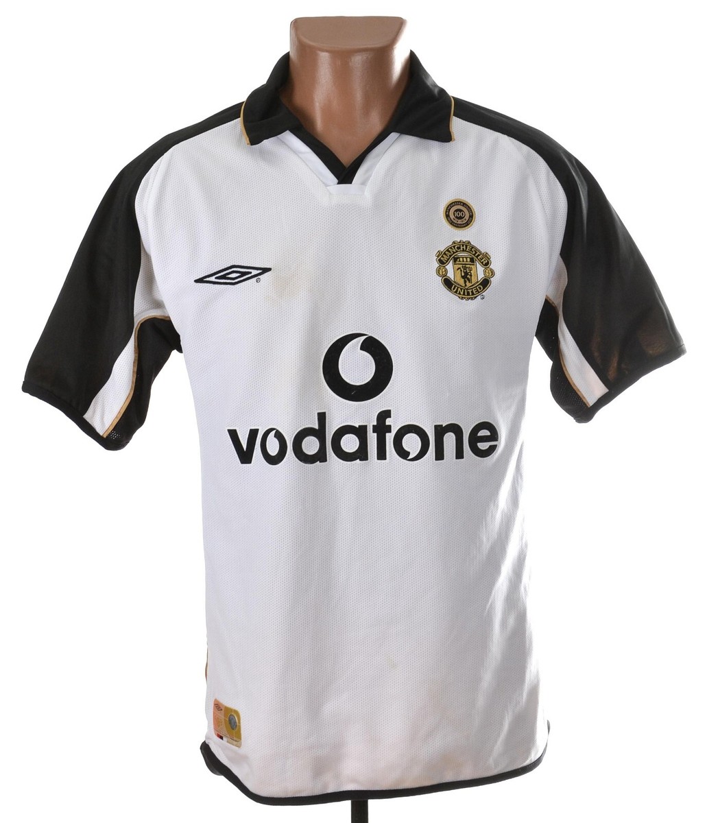 MANCHESTER UNITED 2001/2002 AWAY FOOTBALL SHIRT UMBRO SIZE S ADULT