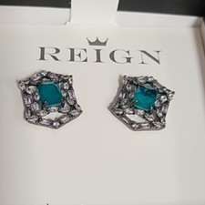 Bombparty earrings reign the villain collection er-0824-Villn--S1
