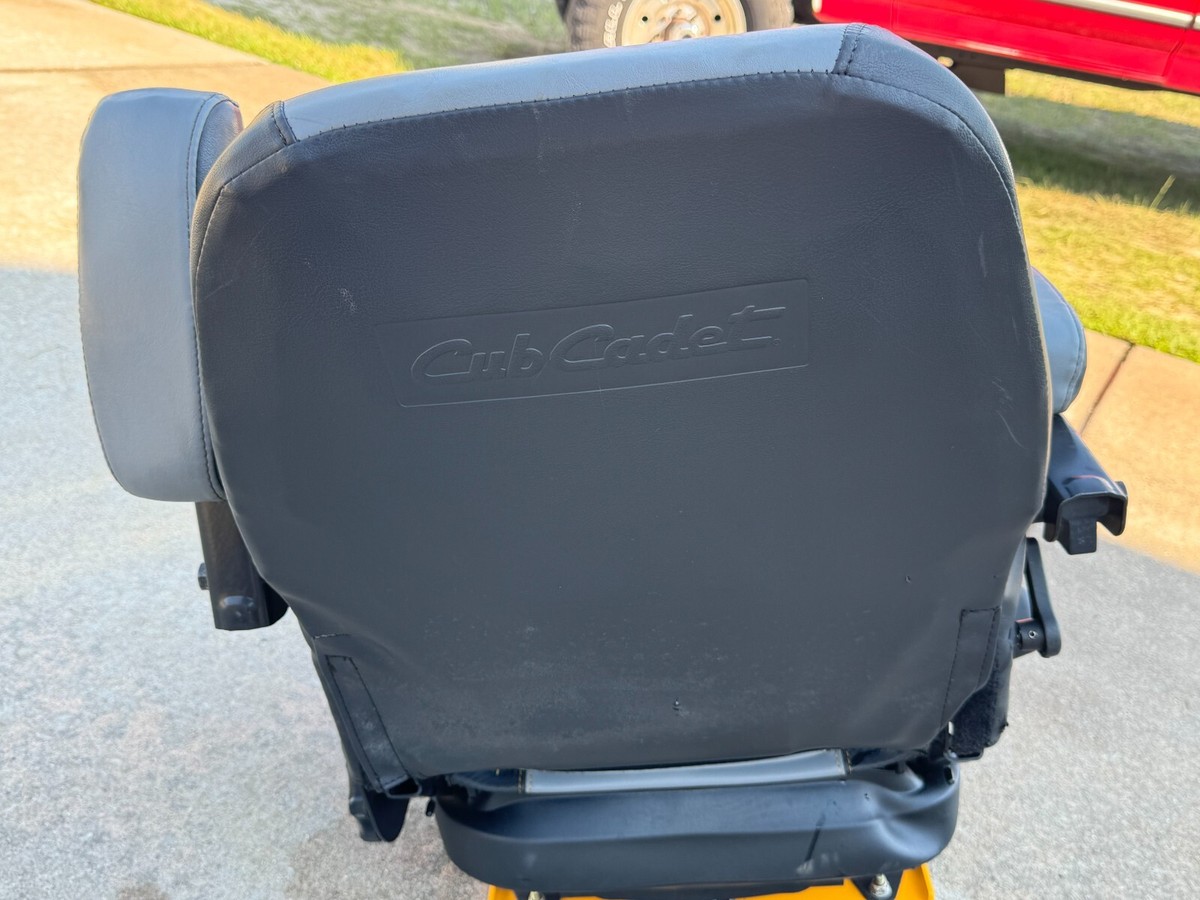 Cub Cadet PRO Z 700 760-L Zero Turn Riding mower Seat