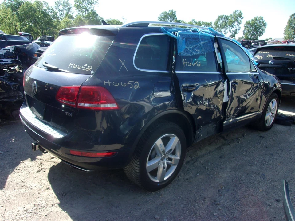 Brazo de control inferior inferior delantero izquierdo usado se adapta a: Volkswagen Touareg 2014 aluminio Foto 3 de 4
