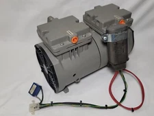 THOMAS Industries Piston Vacuum Pump Model 2607CE22 - 672A, 115V, 60Hz, 3.6 Amp